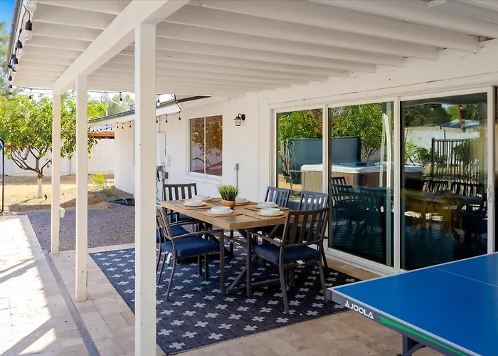 3 Bedroom Paradise Pool Hot Tub Fire Pit Ping Pong Phoenix